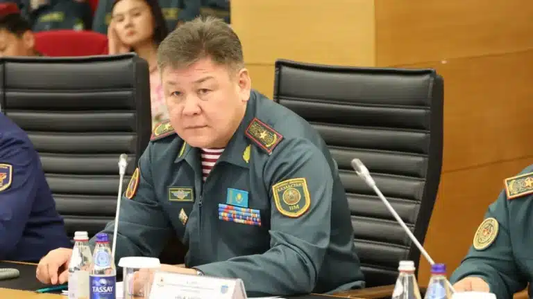 Бауржан Абжанов назначен начальником Национального университета обороны