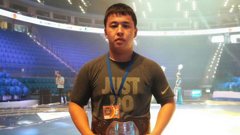 Масаға қарсы 13 млрд теңгені кәсіби палуанның клининг фирмасы игереді