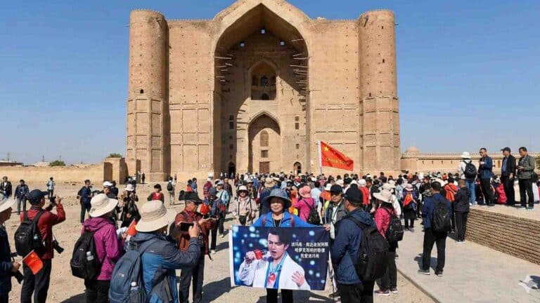 Түркістан қытай турисін Димаш пен WeChat көмегімен тартады