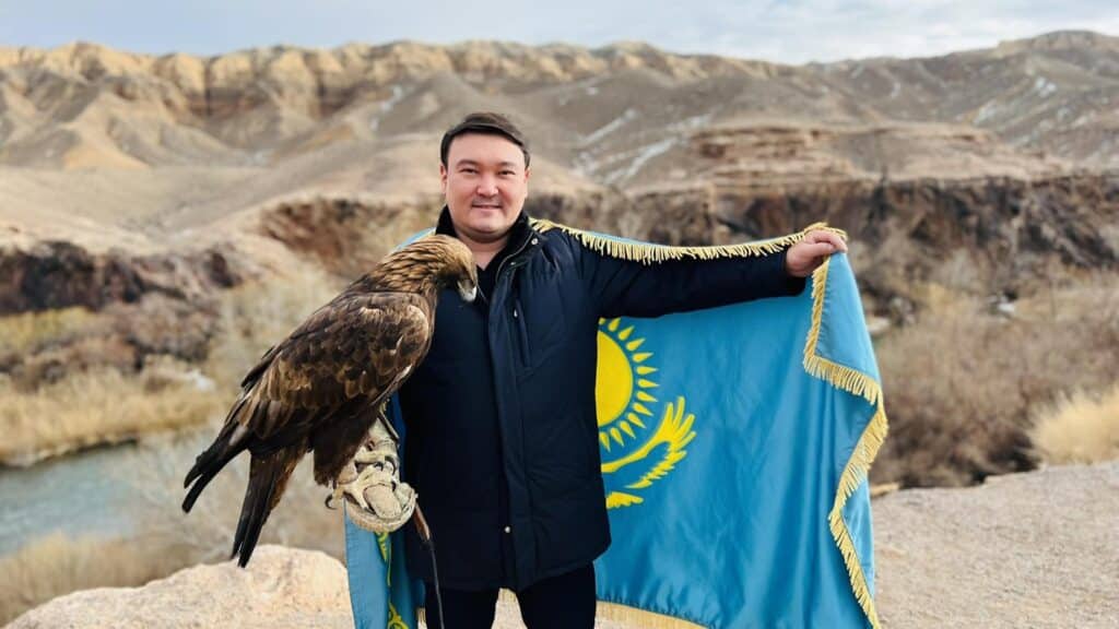 Мақсат Толықбай тіл мәртебесі туралы: Байбалам салып, ұрандатудың қажеті жоқ (видео)