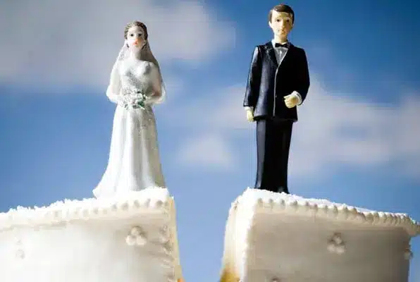 Алдымен оқу, мансап, баспана: Қазақстанда неке саны азайды