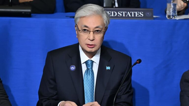 Токаев призвал не допускать деструктивных идей и розни в Казахстане