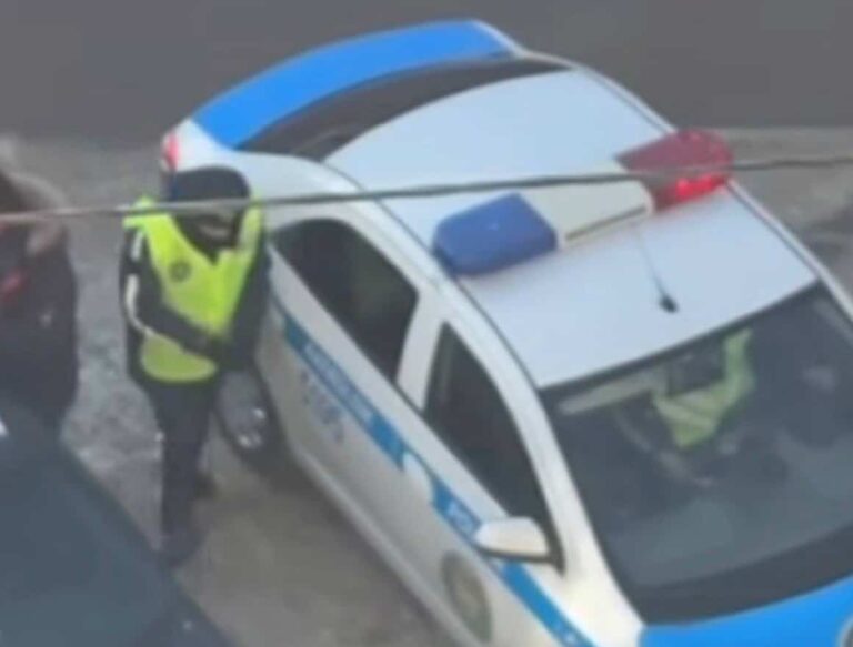 Предполагаемая дача взятки полицейскому попала на видео: в ДП Костаная идет проверка