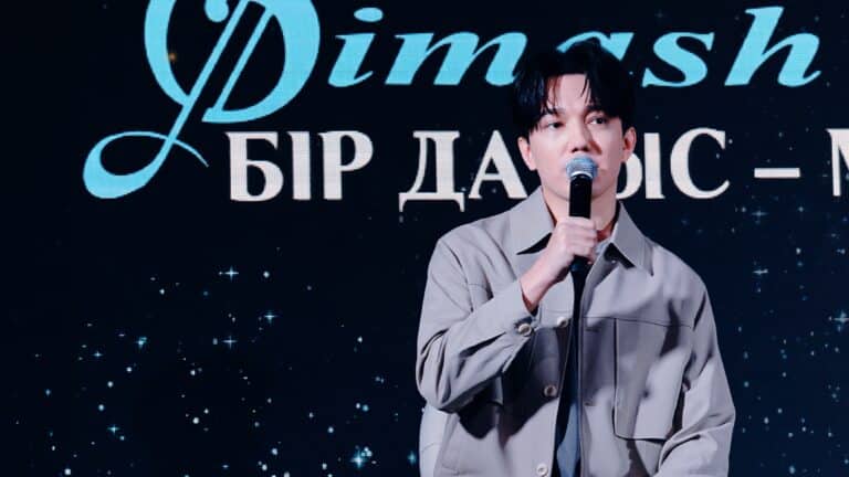 Выставка личных вещей Димаша Кудайбергена вызвала огромный ажиотаж в Алматы