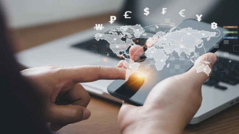 Шетелден Қазақстанға аударылған ақша көлемі үш есе қысқарды