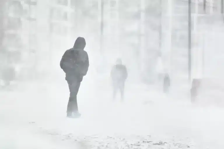 Снег и метель накроют Казахстан 23 февраля