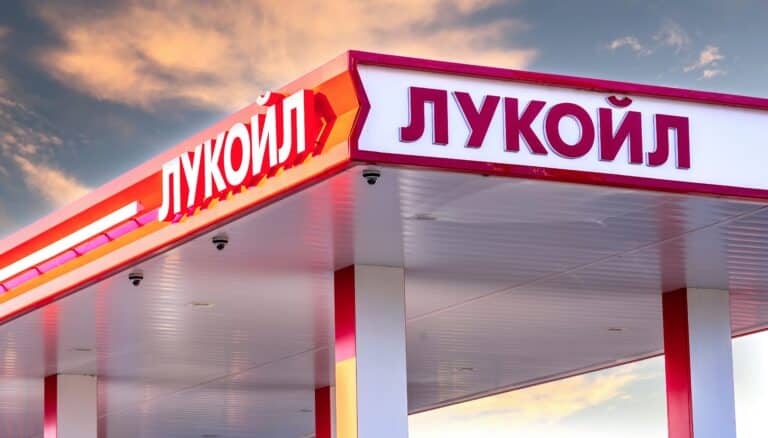 США продлили срок для продажи зарубежных активов «Лукойла» до 1 апреля