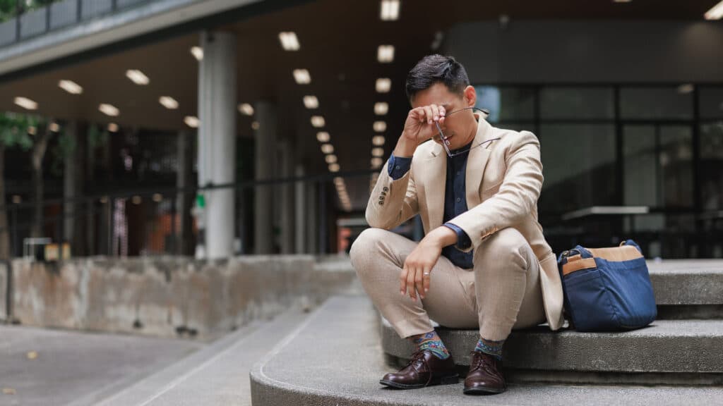 Жұмыссыз қалған адам міндетті әлеуметтік сақтандыру қорынан қалай ақша ала алады