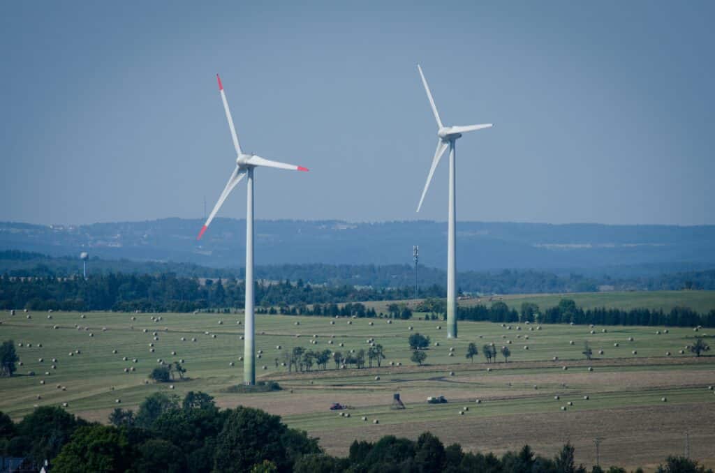 Қазақстанның үш облысында жел және күн электрстансалары салынады