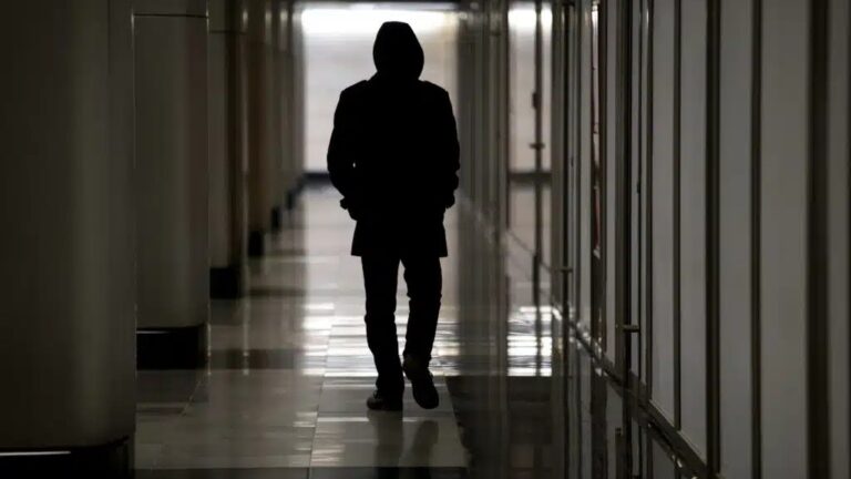 Алматы облысында қыздың қыр соңынан қалмаған жігіт қамалды (видео)