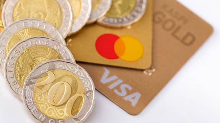 Kaspi Gold картасы қызметінің тарифі 10 мың теңгеге дейін өсе ме