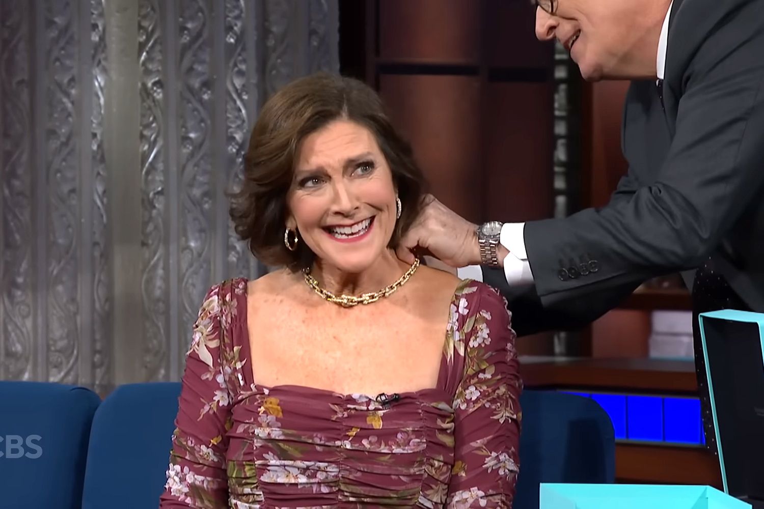 Бриллианты, Bentley и карусельная лошадка: как звезды отмечают 14 февраля