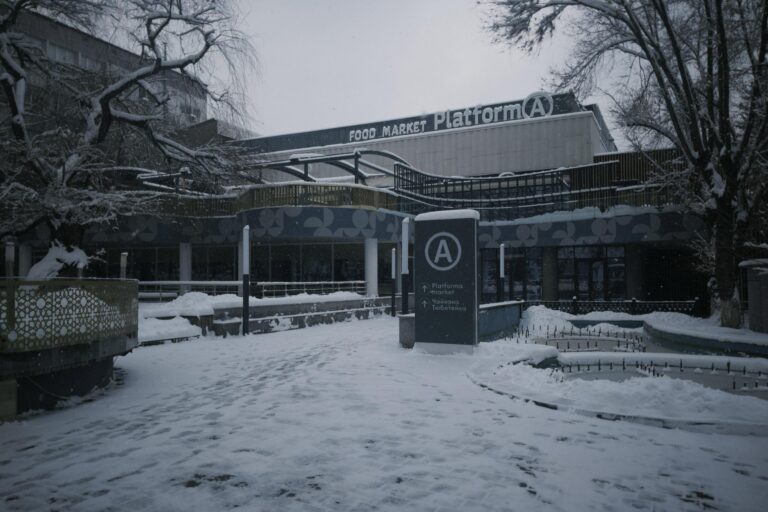 Фудмаркет Platforma в Алматы не подает признаков жизни после второго открытия
