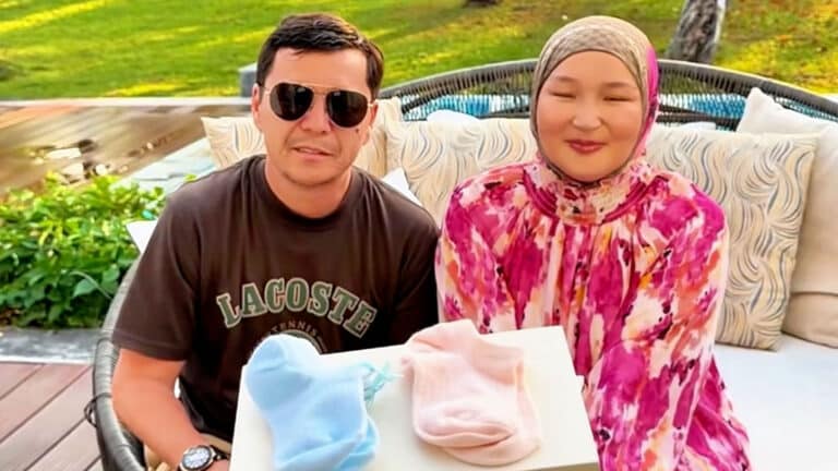 Абай Бегей сегізінші баласының жынысын Фукуок аралында анықтады