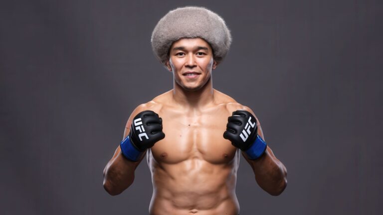 В UFC нашли замену травмированному Асу Алмабаеву