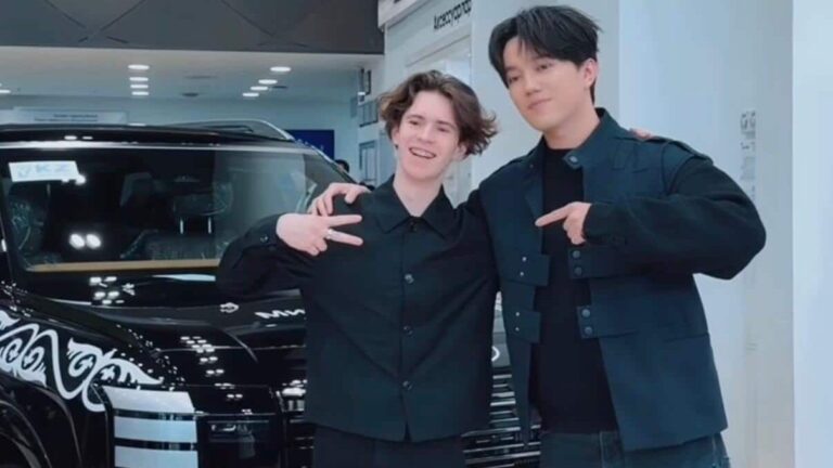 Димаш Құдайберген Шайдоровқа Hyundai Palisade көлігін табыстады (видео)