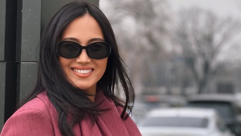 Динара Қырықбаева кішкентай қызын әлдебіреудің шапалақпен ұрғанын айтты