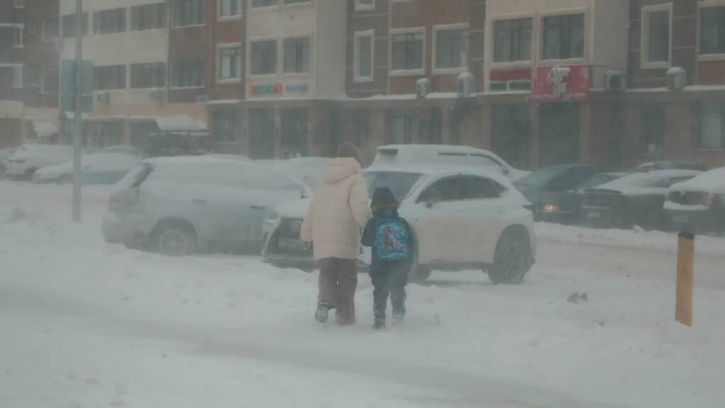 Школы Астаны экстренно перешли на дистанционку