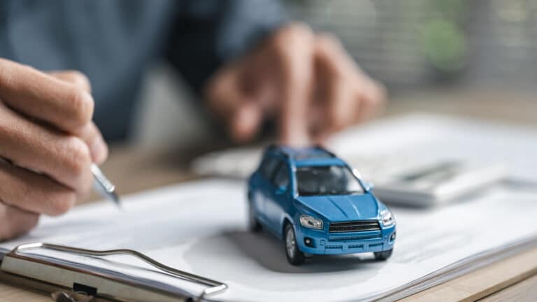 Безопасная сделка при покупке авто: механизмы еще обсуждаются