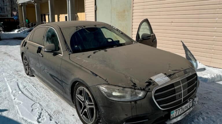 Перизат Қайраттың көлігі саудаға шығарылды