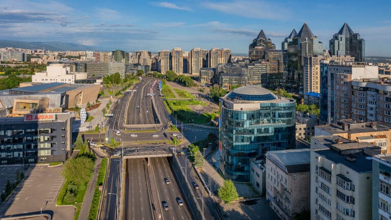 Новая локация для фото на аль-Фараби объявилась в Алматы