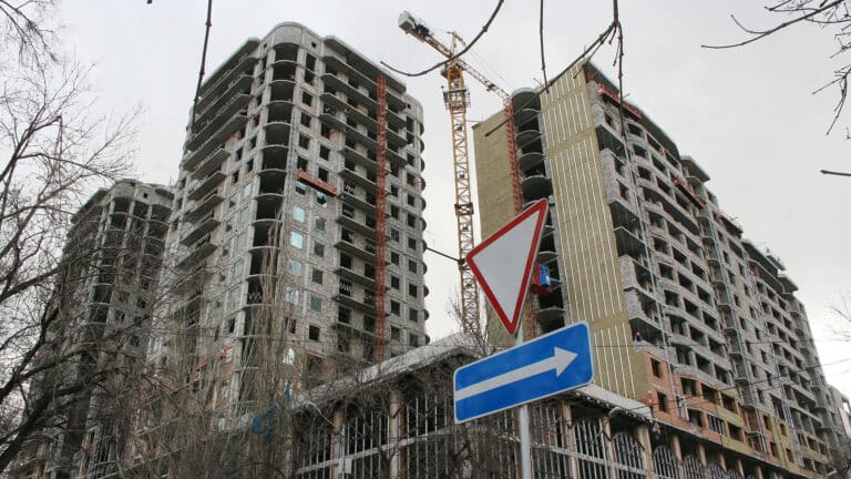 Акиматам запретили менять планы по застройке городов чаще одного раза в два года