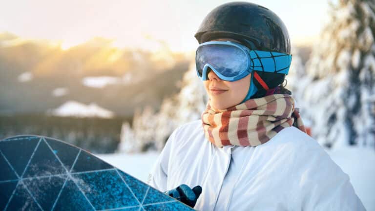 Почему солнце в горах опаснее, чем в городе, и как защититься