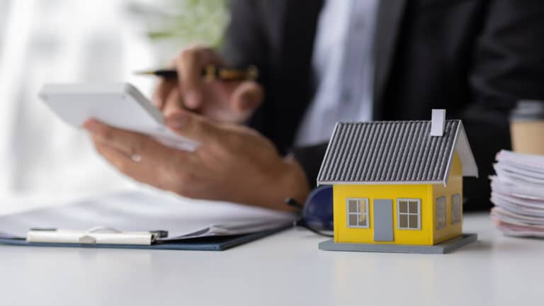 Как платить налог с аренды квартиры в 2026 году