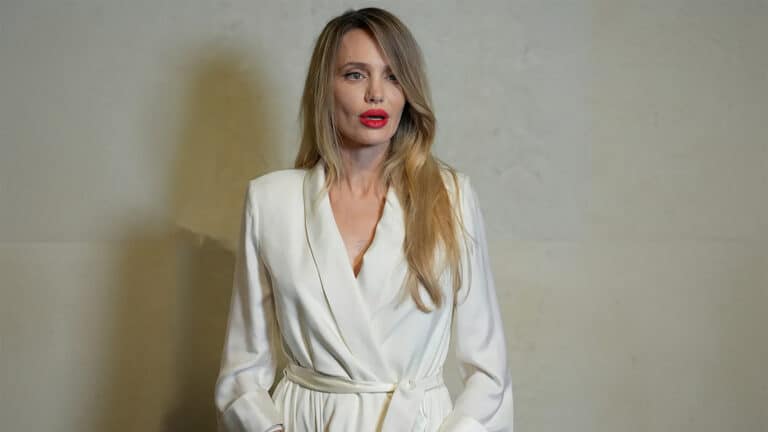 «Это двойник»: Анджелина Джоли озадачила соцсети своим появлением в Шанхае