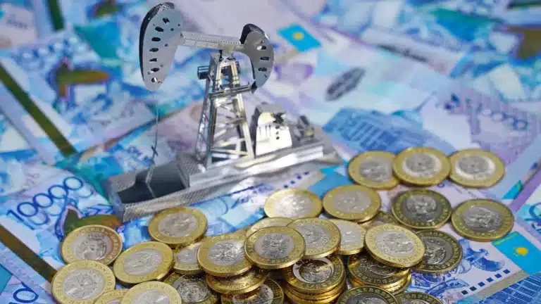 В Минтруда высказались об индексации зарплат из-за цен на нефть