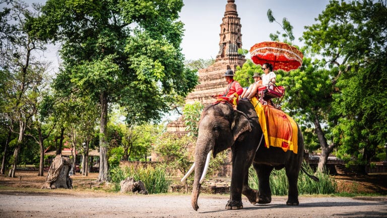 Казахстанцам продают туры в ОАЭ, но они все чаще выбирают страны Азии