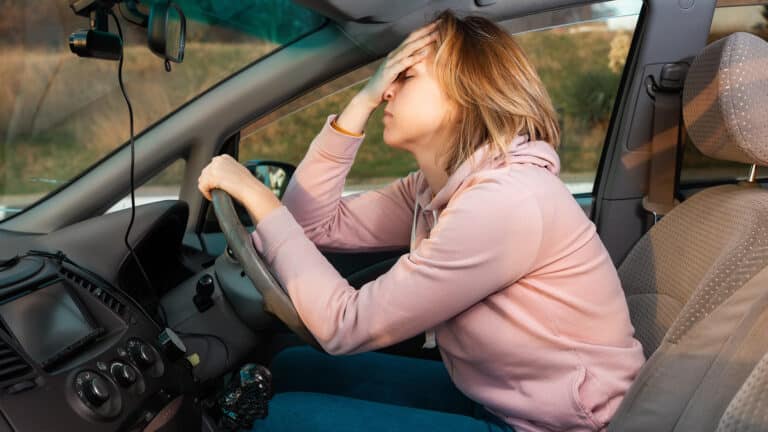 В Казахстане более 70 тысяч владельцев праворульных авто остались без работы в такси