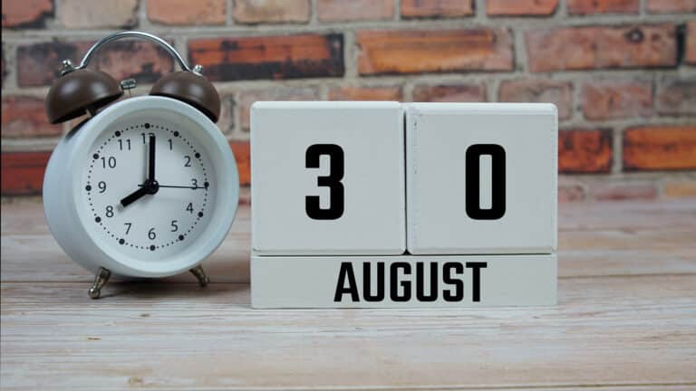 В 2026 году казахстанцы остались без одного праздничного выходного