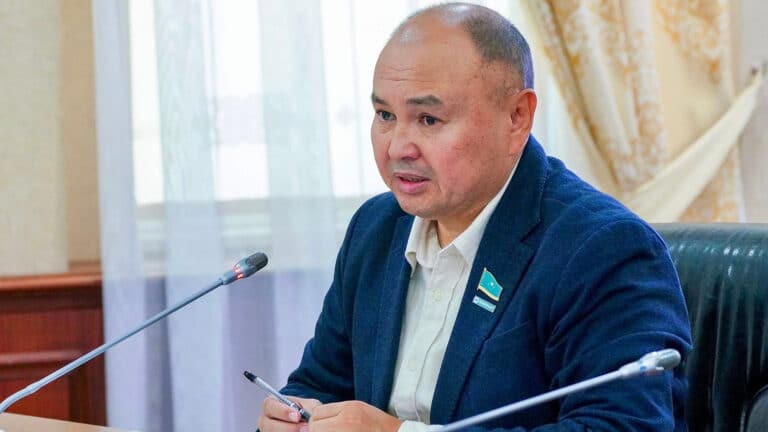 Депутат попросит Генпрокуратуру проверить роскошную недвижимость госслужащих в Дубае