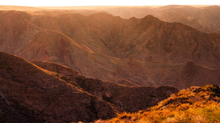 Марсианская локация находится недалеко от Алматы: как добраться до гор Богуты