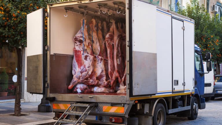 Малые и средние фермеры смогут продавать казахстанское мясо за границу