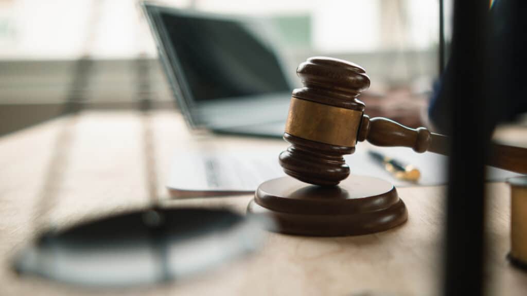 Полиция возбудила уголовное дело после видео с избиением школьника в Шымкенте