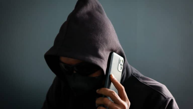 В Казахстане резко сократилось число обращений по мошенничеству с нового года