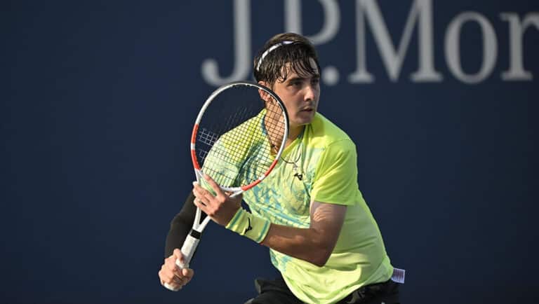 Шевченко поднялся на восемь мест в рейтинге ATP, Бублик остался 11-м