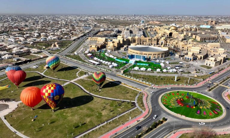 Токаев призвал казахстанцев сажать деревья, а также убирать дворы и парки