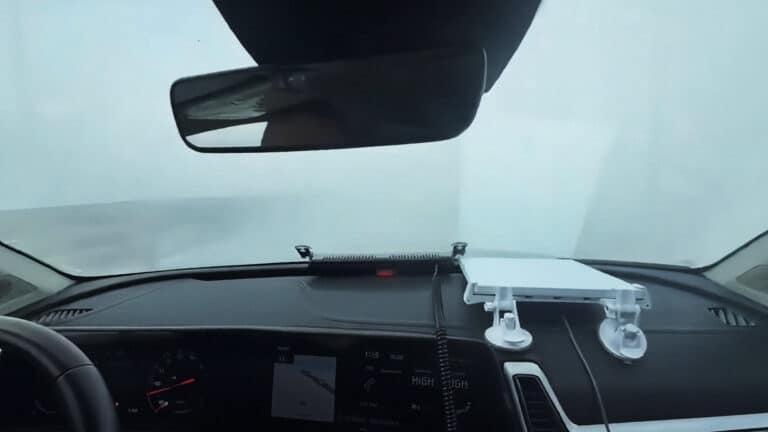 Полиция предупредила водителей о буране на трассах Карагандинской области