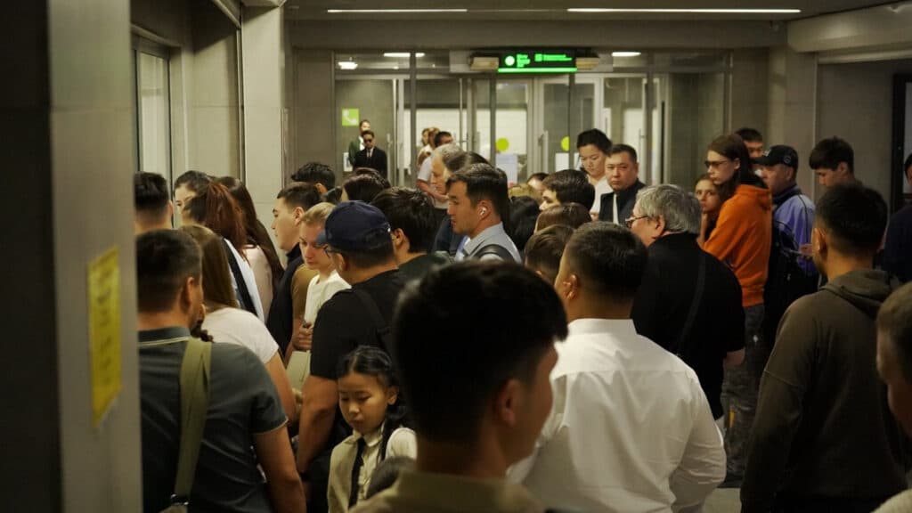 Фото: instagram.com/almatymetro, бильд-редактор: Адэлина Мамедов