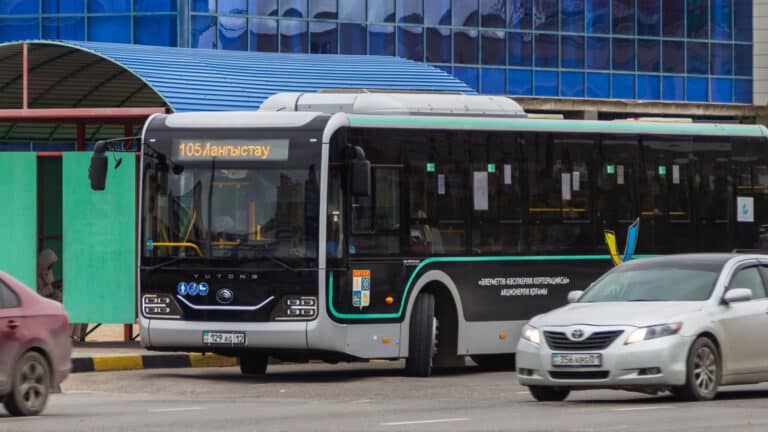 Бесплатные автобусы запустят в Атырау и Актау на Наурыз