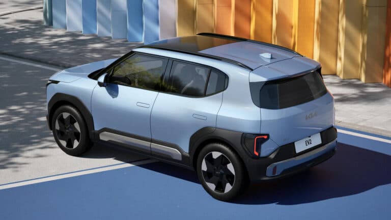 Самый доступный электрокроссовер Kia оказался дешевле, чем ожидалось