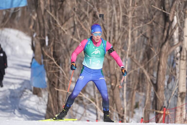 Мухин, Дюсенов и Куралес выступили в индивидуальной гонке на ЭКМ по биатлону