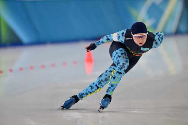 Казахстанская конькобежка Надежда Морозова заняла седьмое место на ЧМ