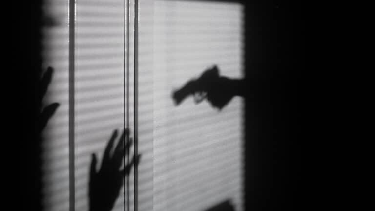 Свадьба переросла в перестрелку: за смерть фельдшера судят 19 человек в Атырау