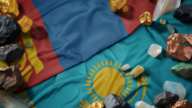 Почему казахстанцы не получают деньги от месторождений, как в Монголии