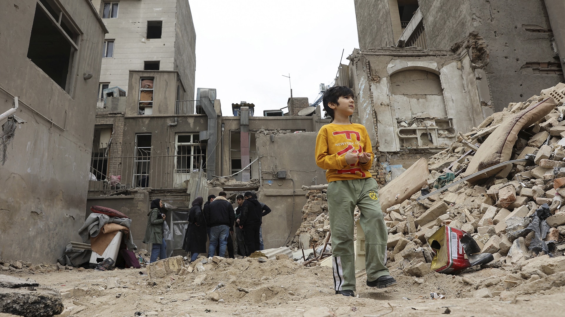 Доллар может сохраняться ниже 500 тенге