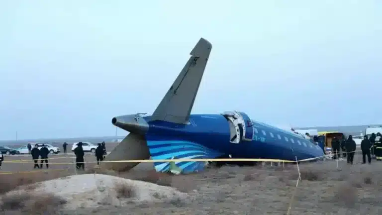 Қазақстан Ақтаудағы ұшақ апатының қорытындысын ұсынуы тиіс – Қанат Бозымбаев